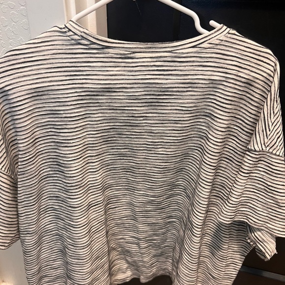 Old Navy Women’s cropped oversized tee size XXL - Picture 2 of 4